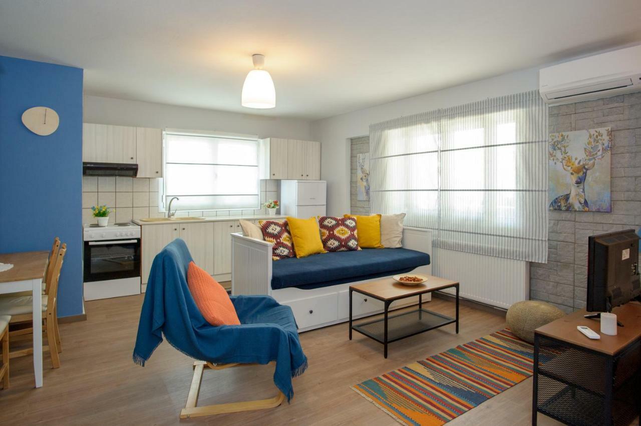 La Casa - Traditionally Elegant Apt 38M2 W Prk Grd Ioannina Exterior foto